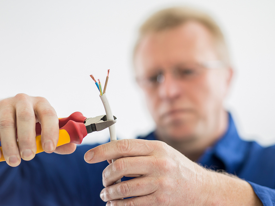 C F021729 bei Elektro Eberlein in Bad Steben Bobengrün